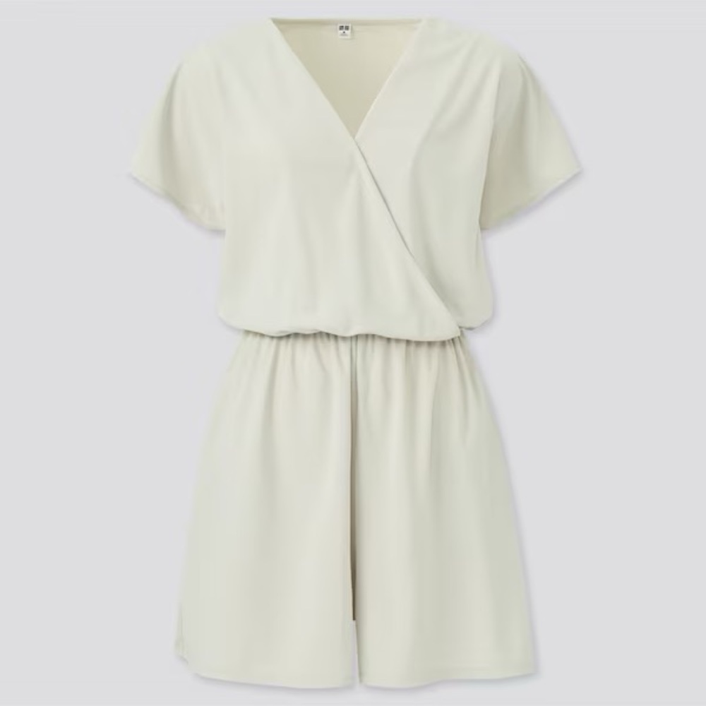 Uniqlo Crepe Jersey Short-Sleeve Cross-Front V-Neck Pocket Romper in Light Gray